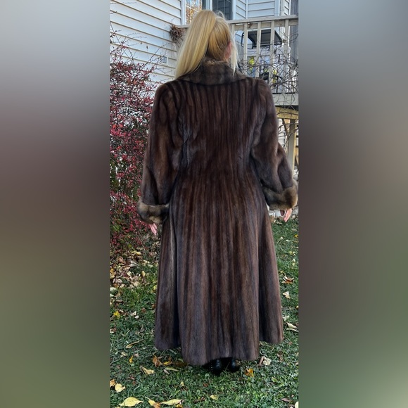 Beautiful Oscar de la Renta Sable Trimmed Tuxedo Mink Coat Extra Long - Picture 2 of 9